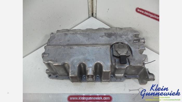Usagé Couvercle carter Volkswagen Caddy Prix € 33,00 Règlement à la marge proposé par Klein Gunnewiek Autodemontage & Motorentechniek