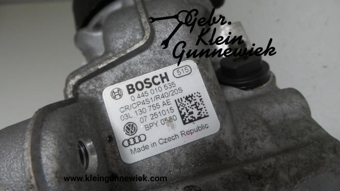Mechanical fuel pump from a Audi Q3 2016