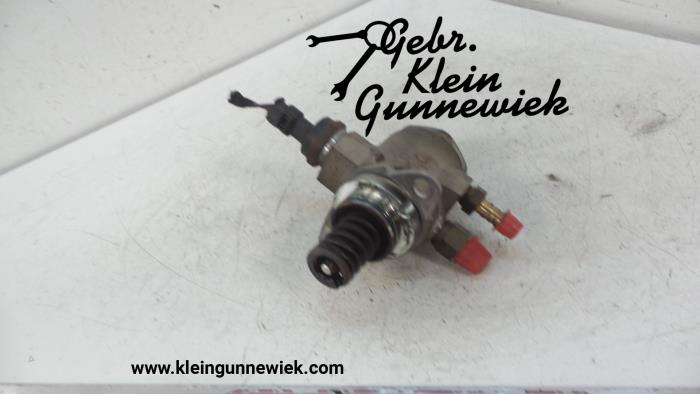 Mechanical fuel pump from a Volkswagen Polo 2011