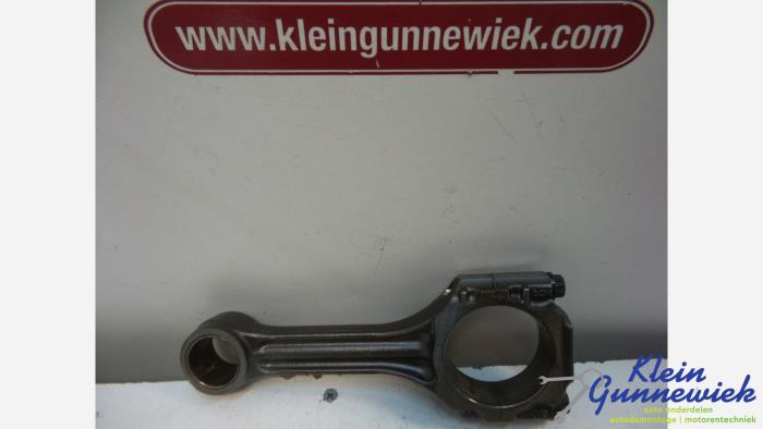Begagnade Vevstake Volkswagen LT Pris € 18,00 Marginaltabell erbjuds av Klein Gunnewiek Autodemontage & Motorentechniek