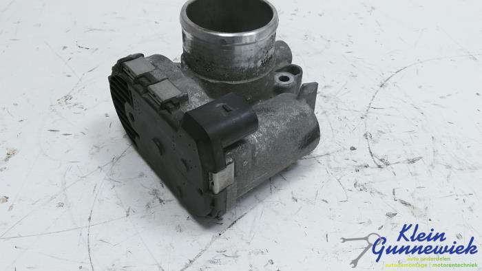 Usagé Boitier papillon Ford Fiesta Prix € 15,00 Règlement à la marge proposé par Klein Gunnewiek Autodemontage & Motorentechniek