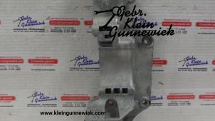 Używane Wspornik pradnicy dolny Volkswagen Kever Cena € 35,00 Procedura marży oferowane przez Gebr.Klein Gunnewiek Ho.BV