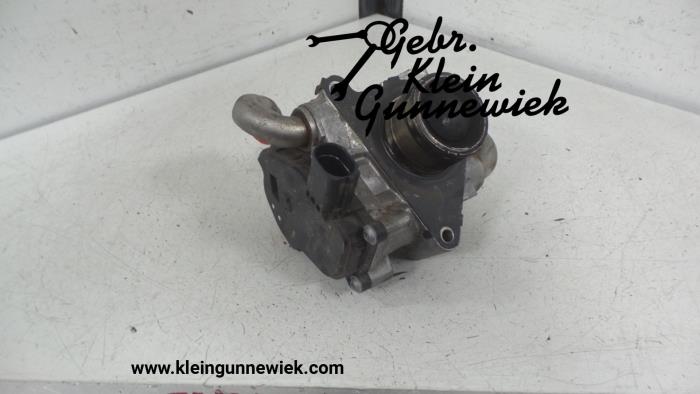 EGR valve from a Volkswagen Caddy 2017