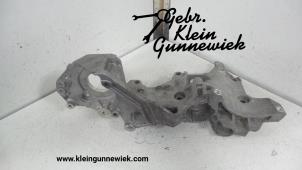 Used Alternator lower bracket Seat Altea Price € 35,00 Margin scheme offered by Gebr.Klein Gunnewiek Ho.BV