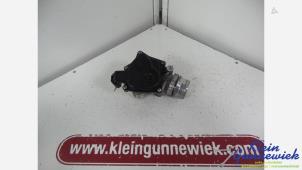 Used Throttle body Renault Clio Price € 25,00 Margin scheme offered by Klein Gunnewiek Autodemontage & Motorentechniek
