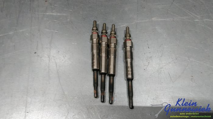 Begagnade Glödstift Volkswagen Bestel Pris € 30,00 Marginaltabell erbjuds av Klein Gunnewiek Autodemontage & Motorentechniek