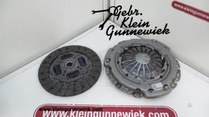 Usagé Kit embrayage (complet) Renault Kangoo Prix € 75,00 Règlement à la marge proposé par Gebr.Klein Gunnewiek Ho.BV