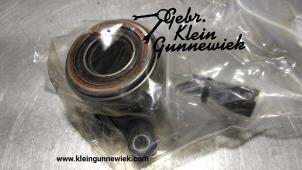 Used Clutch slave cylinder Opel Vivaro Price € 50,00 Margin scheme offered by Gebr.Klein Gunnewiek Ho.BV