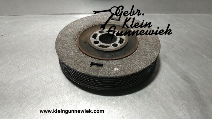 Crankshaft pulley from a Opel Vectra 2006
