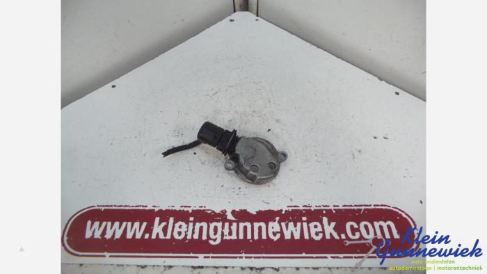 Begagnade Kamaxelsensor Volkswagen Golf Pris € 35,00 Marginaltabell erbjuds av Klein Gunnewiek Autodemontage & Motorentechniek