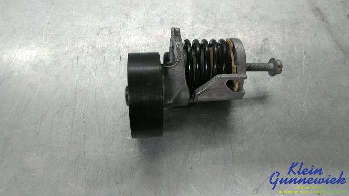 Usados Rodillo tensor correa múltiple Volkswagen Touran Precio € 25,00 Norma de margen ofrecido por Klein Gunnewiek Autodemontage & Motorentechniek