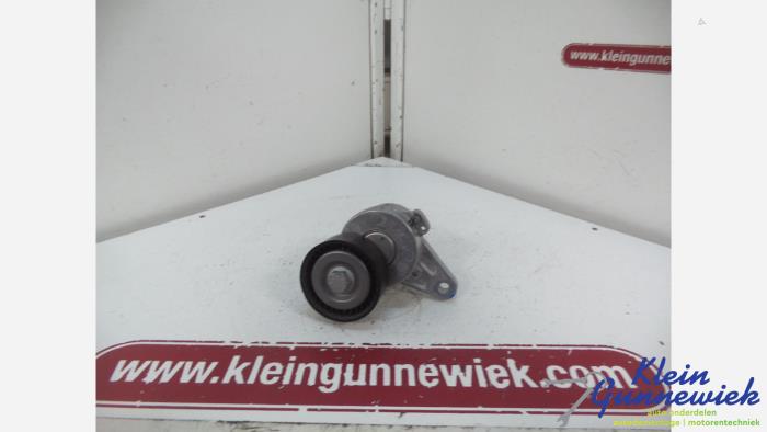 Usados Rodillo tensor correa múltiple Volkswagen Golf Precio € 15,00 Norma de margen ofrecido por Klein Gunnewiek Autodemontage & Motorentechniek