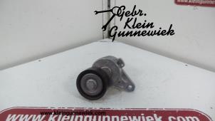 Usagé Rouleau tendeur courroie trapézoïdale multiple Volkswagen Tiguan Prix € 30,00 Règlement à la marge proposé par Gebr.Klein Gunnewiek Ho.BV
