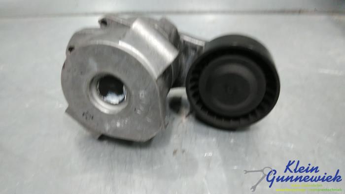 Usados Rodillo tensor correa múltiple Ford Transit Precio € 27,00 Norma de margen ofrecido por Klein Gunnewiek Autodemontage & Motorentechniek