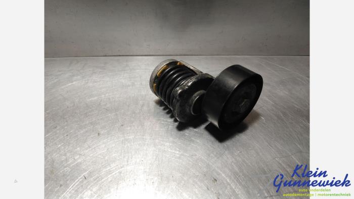 Usados Rodillo tensor correa múltiple Volkswagen Golf Precio € 29,00 Norma de margen ofrecido por Klein Gunnewiek Autodemontage & Motorentechniek