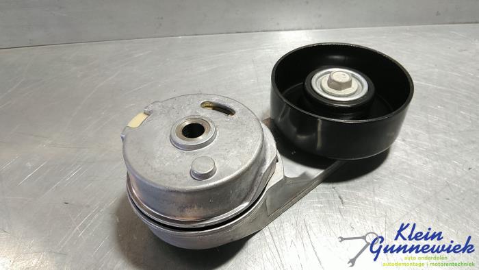 Nuevos Rodillo tensor correa múltiple Opel Insignia Precio € 24,20 IVA incluido ofrecido por Klein Gunnewiek Autodemontage & Motorentechniek