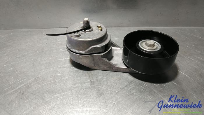Nuevos Rodillo tensor correa múltiple Opel Insignia Precio € 24,20 IVA incluido ofrecido por Klein Gunnewiek Autodemontage & Motorentechniek