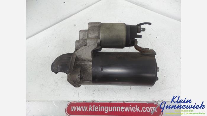 BMW Genuine Starter Motor for M57N2 - Bosch - 12417796892 main image 1