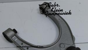 Usagé Bras de suspension haut avant droit BMW 750 Prix € 75,00 Règlement à la marge proposé par Gebr.Klein Gunnewiek Ho.BV