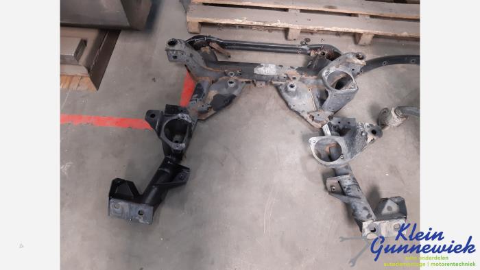 Begagnade Underram BMW X3 Pris € 95,00 Marginaltabell erbjuds av Klein Gunnewiek Autodemontage & Motorentechniek