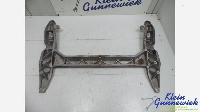 Begagnade Underram Porsche Boxster Pris € 126,00 Marginaltabell erbjuds av Klein Gunnewiek Autodemontage & Motorentechniek