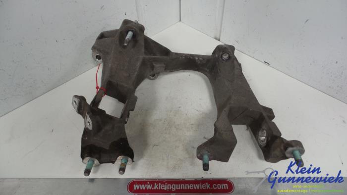 Begagnade Underram Porsche Boxster Pris € 133,00 Marginaltabell erbjuds av Klein Gunnewiek Autodemontage & Motorentechniek