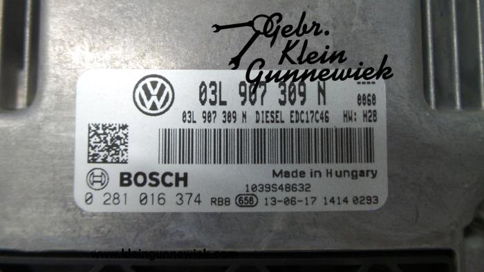 EinspritzSteuergerät van een Volkswagen Touran 2013