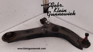 Used Front lower wishbone, right Hyundai I20 Price € 75,00 Margin scheme offered by Gebr.Klein Gunnewiek Ho.BV