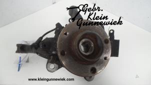 Used Knuckle, front left Renault Clio Price € 55,00 Margin scheme offered by Gebr.Klein Gunnewiek Ho.BV