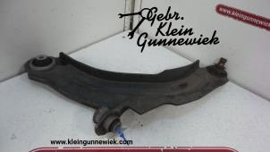 Used Front lower wishbone, left Renault Clio Price € 40,00 Margin scheme offered by Gebr.Klein Gunnewiek Ho.BV