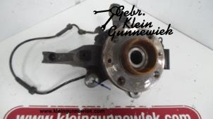 Used Knuckle, front left Renault Clio Price € 60,00 Margin scheme offered by Gebr.Klein Gunnewiek Ho.BV