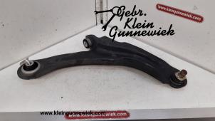 Used Front lower wishbone, right Renault Clio Price € 50,00 Margin scheme offered by Gebr.Klein Gunnewiek Ho.BV