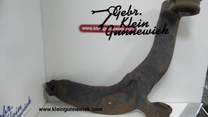 Usagé Bras de suspension bas avant droit Volkswagen Transporter Prix € 75,00 Règlement à la marge proposé par Gebr.Klein Gunnewiek Ho.BV