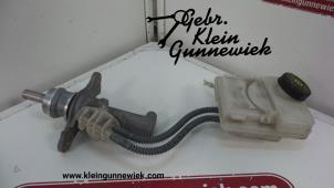 Used Master cylinder Mercedes Vito Price € 60,00 Margin scheme offered by Gebr.Klein Gunnewiek Ho.BV