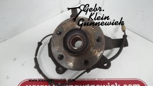 Used Knuckle, front right Opel Vivaro Price € 60,00 Margin scheme offered by Gebr.Klein Gunnewiek Ho.BV
