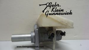 Używane Glówny cylinder hamulcowy Ford S-Max Cena € 100,00 Procedura marży oferowane przez Gebr.Klein Gunnewiek Ho.BV