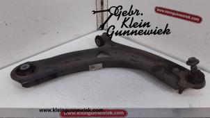 Used Front lower wishbone, right Volkswagen Golf Price € 65,00 Margin scheme offered by Gebr.Klein Gunnewiek Ho.BV