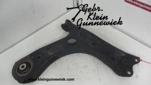 Usagé Bras de suspension bas avant droit Volkswagen Polo Prix € 65,00 Règlement à la marge proposé par Gebr.Klein Gunnewiek Ho.BV