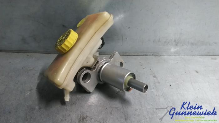 Used Master cylinder Volkswagen Passat Price € 32,00 Margin scheme offered by Klein Gunnewiek Autodemontage & Motorentechniek