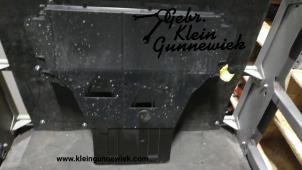 Gebrauchte Motor Schutzblech Renault Fluence Preis € 45,00 Margenregelung angeboten von Gebr.Klein Gunnewiek Ho.BV