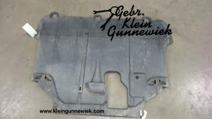 Gebrauchte Motor Schutzblech Ford Kuga Preis € 50,00 Margenregelung angeboten von Gebr.Klein Gunnewiek Ho.BV
