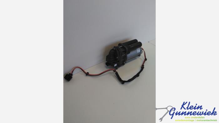 Begagnade Luftpump (fjädring) Audi E-Tron Pris € 318,00 Marginaltabell erbjuds av Klein Gunnewiek Autodemontage & Motorentechniek