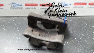 Usagé Etrier de frein (pince) arrière gauche Opel Insignia Prix € 70,00 Règlement à la marge proposé par Gebr.Klein Gunnewiek Ho.BV