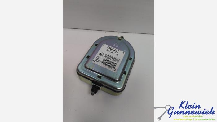 Używane Klakson Ford Kuga Cena € 41,00 Procedura marży oferowane przez Klein Gunnewiek Autodemontage & Motorentechniek