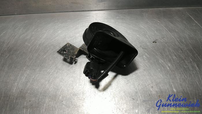 Używane Klakson Ford C-Max Cena € 18,00 Procedura marży oferowane przez Klein Gunnewiek Autodemontage & Motorentechniek