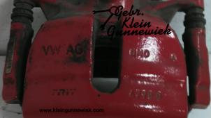 Used Front brake calliper, left Volkswagen Golf Price € 95,00 Margin scheme offered by Gebr.Klein Gunnewiek Ho.BV