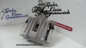 Używane Zacisk hamulcowy prawy tyl Volkswagen Jetta Cena € 75,00 Procedura marży oferowane przez Gebr.Klein Gunnewiek Ho.BV