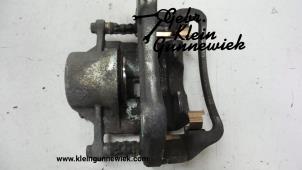 Used Front brake calliper, right Opel Zafira Price € 75,00 Margin scheme offered by Gebr.Klein Gunnewiek Ho.BV