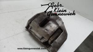 Used Front brake calliper, left BMW 3-Serie Price € 40,00 Margin scheme offered by Gebr.Klein Gunnewiek Ho.BV
