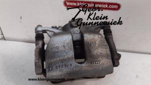 Used Front brake calliper, right Volkswagen Tiguan Price € 75,00 Margin scheme offered by Gebr.Klein Gunnewiek Ho.BV